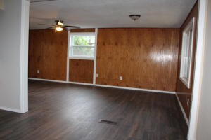 428 N Industrial Park Rd, Harrison, AR 72601 - photo 2