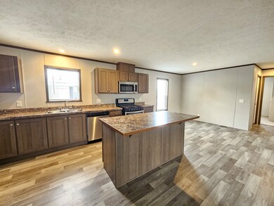 78 Elm unit 78, Highland, MI 48357 - photo 3
