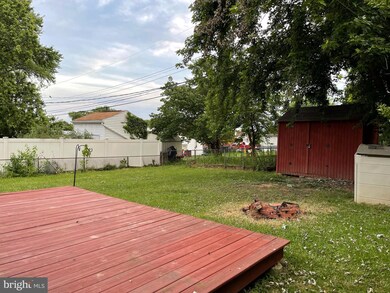 4211 Thorncliff Rd, Nottingham, MD 21236 - photo 2