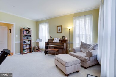 8205 Red Gate Ct, Bowie, MD 20715 - photo 5