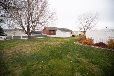 1445 19th St, Havre, MT 59501 - photo 6