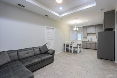 913 W Sunset Valley St, Alton, TX 78573 - photo 6