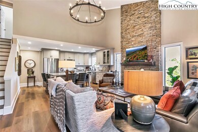 1304 Main St unit 6, Blowing Rock, NC 28605 - photo 5