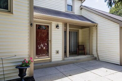 6932 Vally Down Rd-07