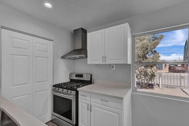 7812 Hacienda Ave, El Paso, TX 79915 - photo 2