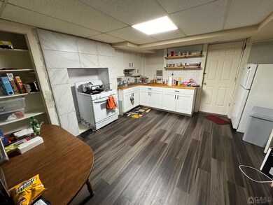 21 Hardenberg St, New Brunswick, NJ 08901 - photo 7