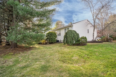 2 Mulberry Dr, Cranston, RI 02921 - photo 5
