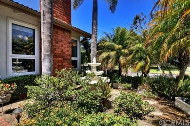 Front entry courtyard with fountain