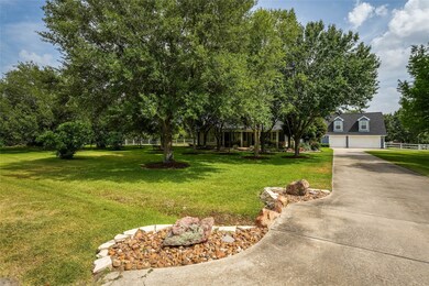 19631 Stone Lake Dr, Tomball, TX 77377 - photo 2