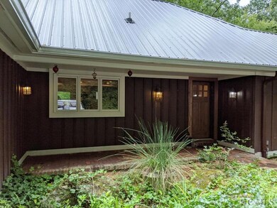 333 W Rochester Dr, Cashiers, NC 28717 - photo 4