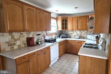 6307 Roberts Ave, Mays Landing, NJ 08330 - photo 6