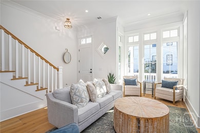 306 W 38th St, Savannah, GA 31401 - photo 3