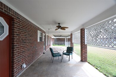 304 S 7th St, Beasley, TX 77417 - photo 5