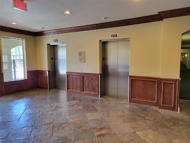 7575 Kirby Dr unit 1211, Houston, TX 77030 - photo 2