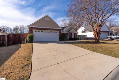 5 Hazelnut Ct, Taylors, SC 29687 - photo 4