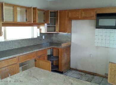 5127 Astral St, Jacksonville, FL 32205 - photo 3