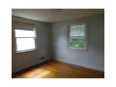 125 Kiwanee Rd, Warwick, RI 02888 - photo 7