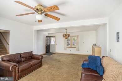 3035 Elm Rd, Reading, PA 19605 - photo 6