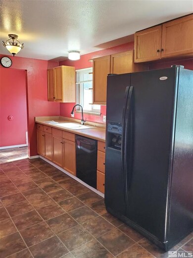 1135 Lay St, Winnemucca, NV 89445 - photo 7