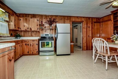 118 Martin Ln unit 43 & 44, Statesville, NC 28625 - photo 3