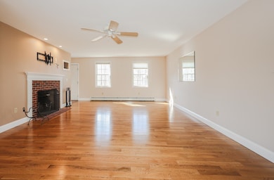 131 Sherwood Forest Rd, Weare, NH 03281 - photo 4