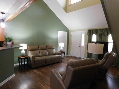 533 Edgehill Cir, Logan, OH 43138 - photo 3