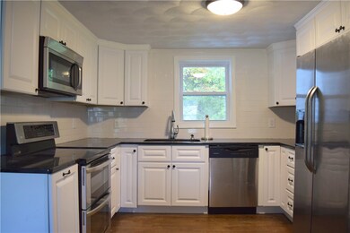 7 Arthur St, Greenville, RI 02828 - photo 6