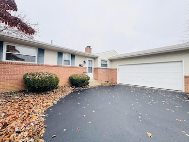 1016 Lambeth Dr, Columbus, OH 43220 - photo 3