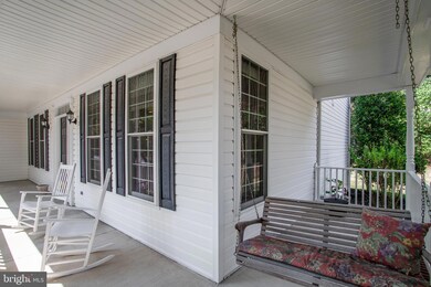 7704 Stratfield Ln, Laurel, MD 20707 - photo 2