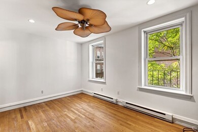 16 Henchman St unit 3R, Boston, MA 02113 - photo 2