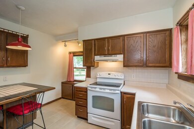 4302 Shore Acres Rd, Monona, WI 53716 - photo 3