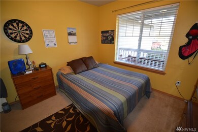 15827 Yelm Terra Way SE, Yelm, WA 98597 - photo 6