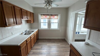 4133 E 139th St unit UP, Cleveland, OH 44105 - photo 2