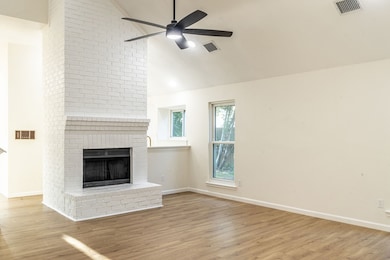 6400 Meadow Glen Dr, Arlington, TX 76018 - photo 6