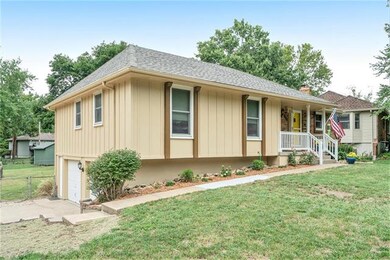 504 S Washington St, Raymore, MO 64083 - photo 3