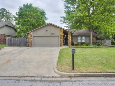 2516 W Broadway St, Broken Arrow, OK 74012 - photo 4