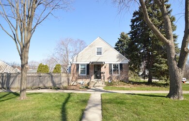 724 Suffolk Ave, Westchester, IL 60154 - photo 2