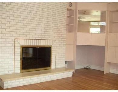 2057 Scituate Ave, Cranston, RI 02921 - photo 3