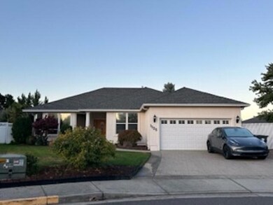 1125 Paisley Ct, Central Point, OR 97502 - photo 3