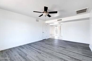 2011 N 54th Ln, Phoenix, AZ 85035 - photo 3