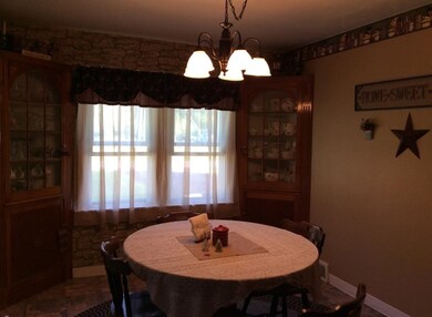Spacious Breakfast nook.