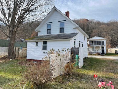 23 Laurel Ave, Bellows Falls, VT 05101 - photo 2