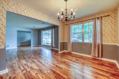 8136 Parkridge Cir N, Jacksonville, FL 32211 - photo 7