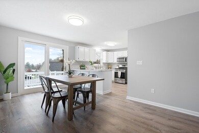 736 Hypine Rd, Dracut, MA 01826 - photo 7