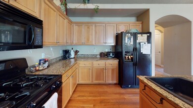 63810-Hunters-Cir-Kitchen(1)
