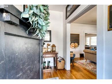 1214 NW Carden Ave, Pendleton, OR 97801 - photo 4