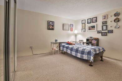 307 Amherst St unit U19, Nashua, NH 03063 - photo 6