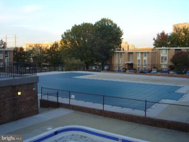 2627 Redcoat Dr unit 2627, Alexandria, VA 22303 - photo 6