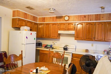 7958 Hebron Rd, Lexington, MS 39095 - photo 7