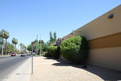7025 N 55th Ave, Glendale, AZ 85301 - photo 4
